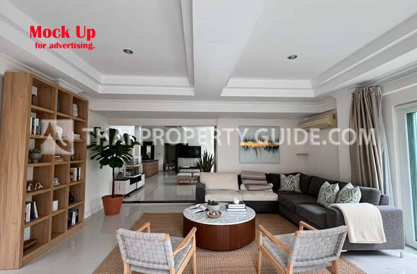 House with Shared Pool in Sukhumvit 